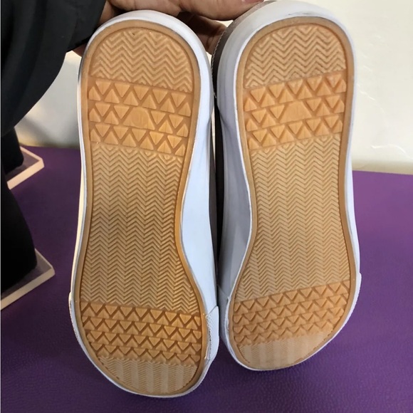 MOSSIMO WOMEN’S SIZE  10 JENA VELVET LACE SNEAKERS - Picture 6 of 7